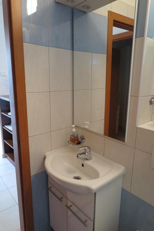 Apartment Omerovic Novaglia Esterno foto