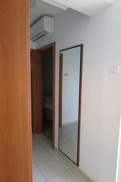 Apartment Omerovic Novaglia Esterno foto