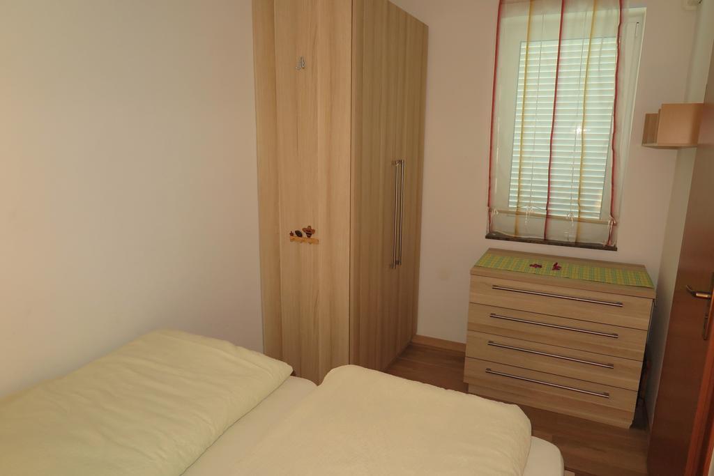 Apartment Omerovic Novaglia Esterno foto